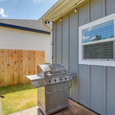 Granbury Home With Hot Tub And Furnished Patio! 외부 사진