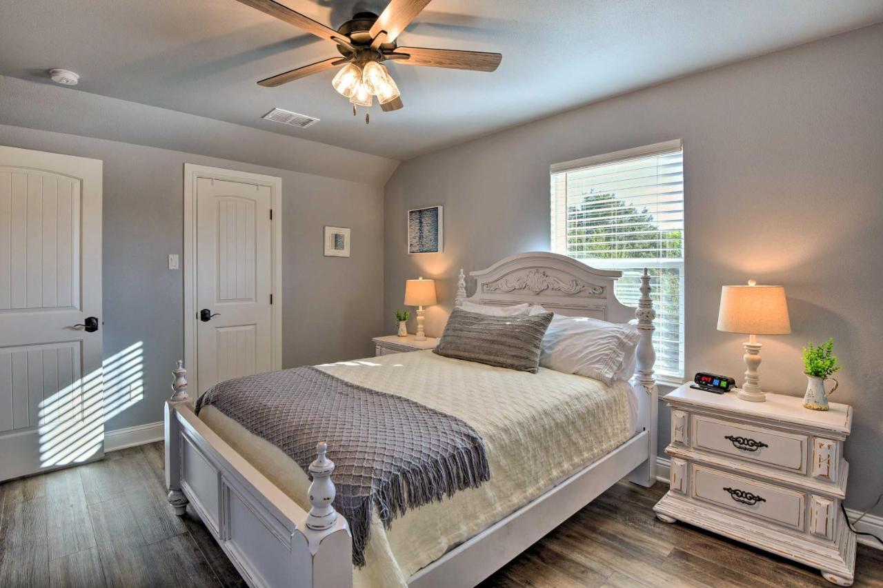 Granbury Home With Hot Tub And Furnished Patio! 외부 사진